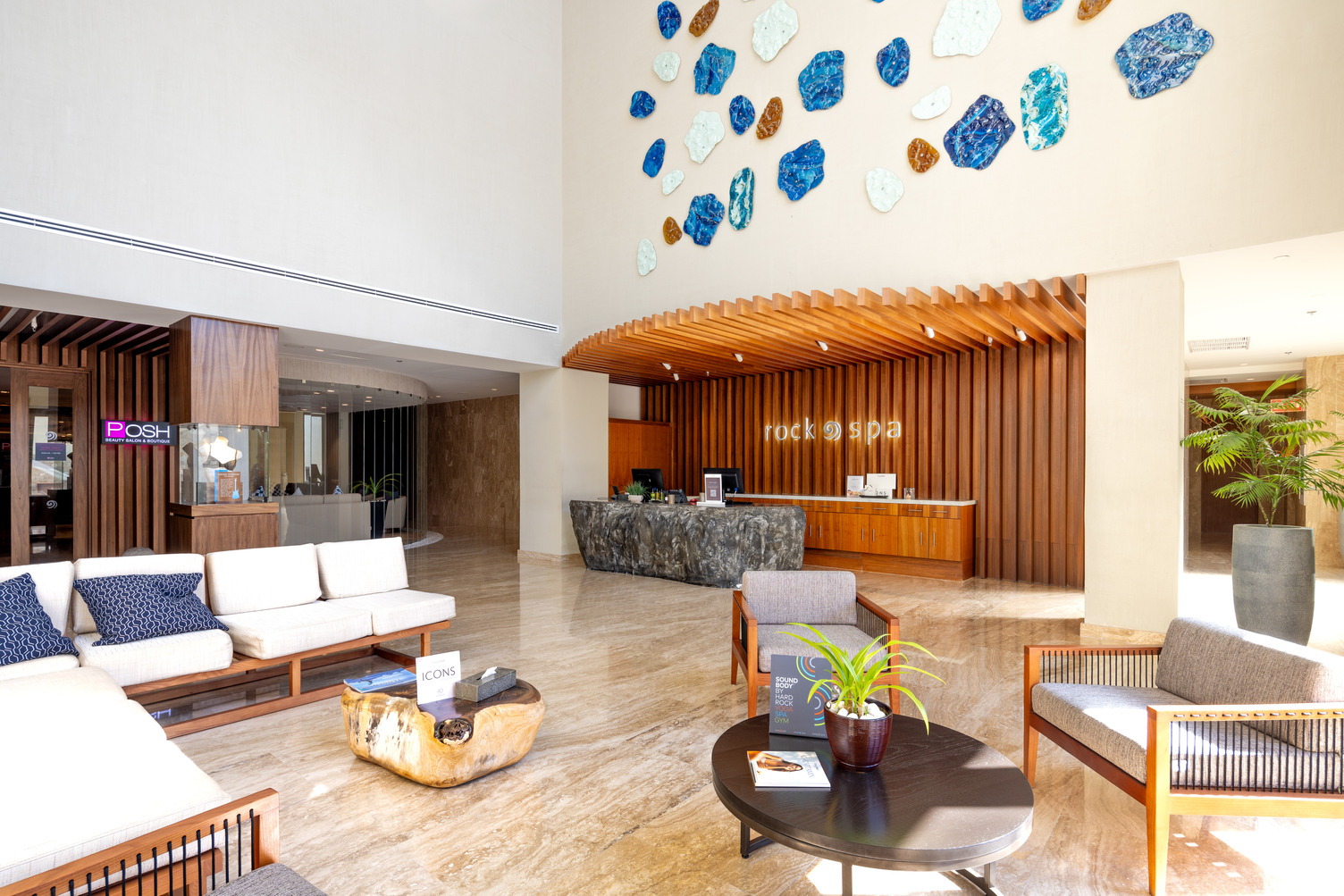 Rock Spa, Resorts Todo Incluido en Cabo San Lucas Comparados: Qué Recibes Realmente por tu Dinero