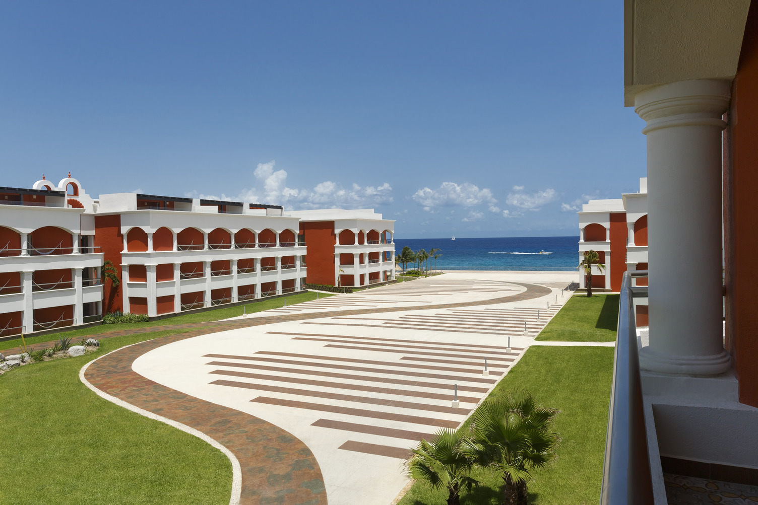 Woodstock Terrace day, How Big Is Hard Rock Riviera Maya? Trams, Sections, and Getting Around